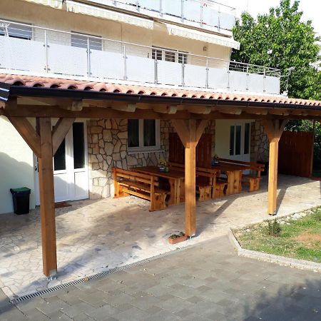 קוסטרנה Apartments Roko מראה חיצוני תמונה