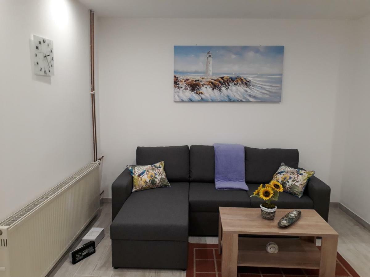 קוסטרנה Apartments Roko מראה חיצוני תמונה